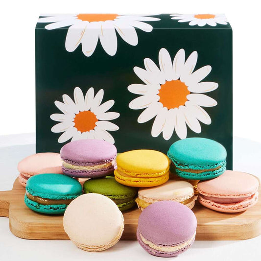 Daisy Macarons